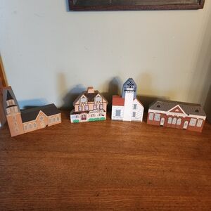 Cat's Meow Village Pieces